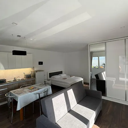 Sulozeqi Apartment