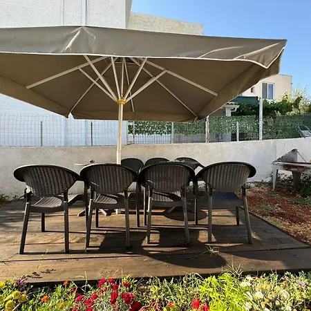 Apartment Sulozeqi *